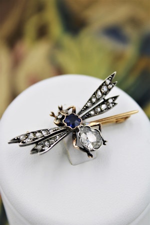 Downstairs at Grays: An exceptional 18ct Yellow Gold & Silver, Antique French (marked), Diamond and Sapphire Bug Brooch. Circa 1890