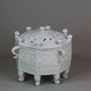 Chinese blanc de chine ‘Marco Polo’ censer and cover, Kangxi (1662-1722)