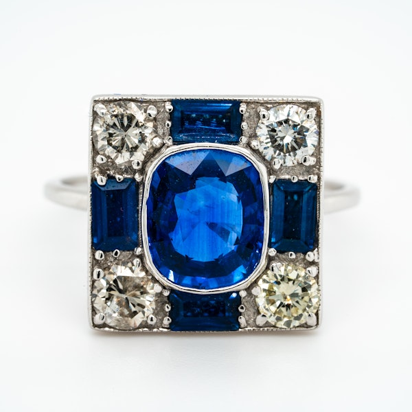 Vintage sapphire and diamond rectangular cluster ring - image 1