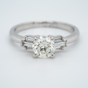18K white gold 1.01ct Diamond Engagement Ring