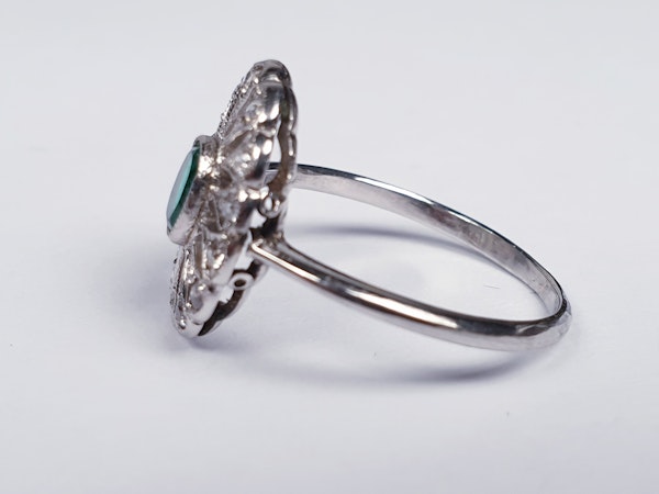 Art Deco Emerald and Diamond Cluster Ring  DBGEMS - image 3