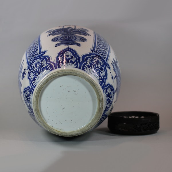 Chinese blue and white ovoid jar, Kangxi (1662 - 1722) - image 6