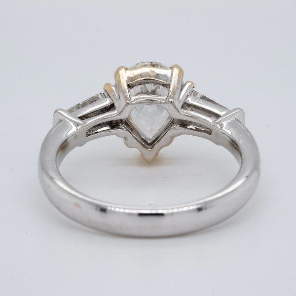 18K white gold 1.08ct (+0.30ct) Diamond Engagement Ring - image 4