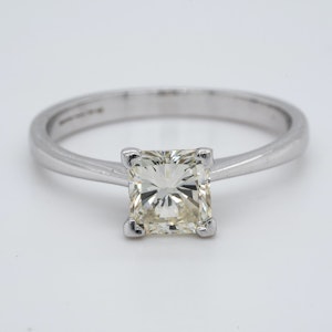 18K white gold 1.01ct Diamond Solitaire Engagement Ring