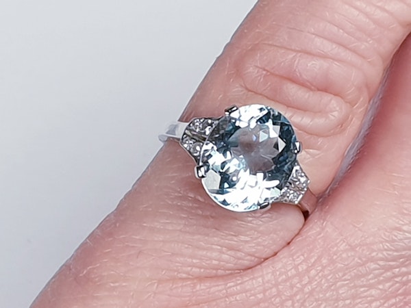Oval aquamarine and diamond dress ring  DBGEMS - image 5