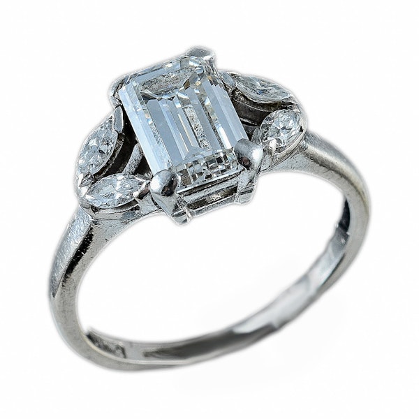  MM6295r Art Deco diamond 1.15ct emerald cut marquise diamond  shoulders 1910/20c - image 1