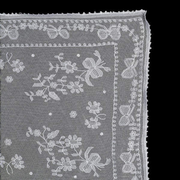 Rectangular tray cloth,bows abs flowers design on embroidered net 38 x28 cm - image 2