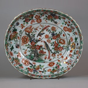 Chinese famille verte oval fluted basin, Kangxi (1662-1722)