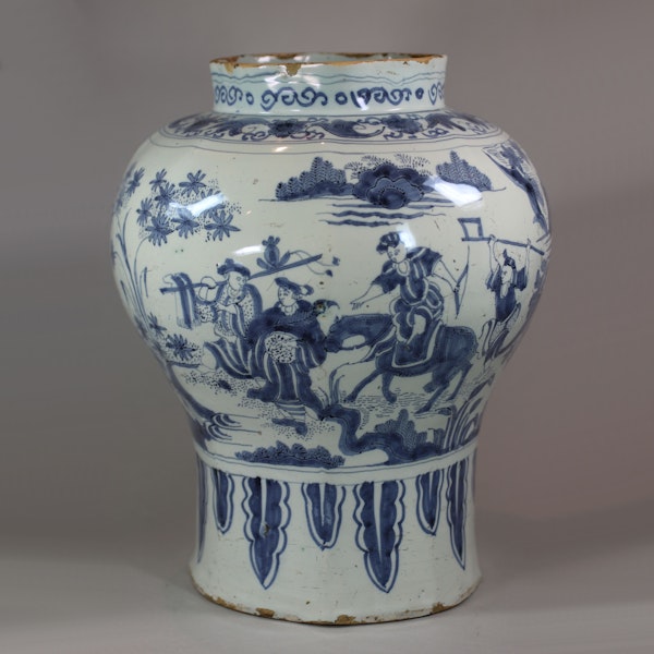 Dutch Delft blue and white vase, 17th Century - image 2