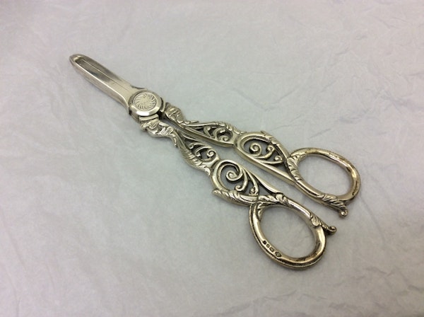 A pair of silver grape scissors by ASPREY - image 1