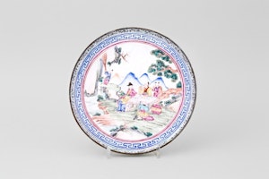 A CHINESE FAMILLE ROSE QIANLONG CANTON ENAMEL DISH, QIANLONG 1736-1795