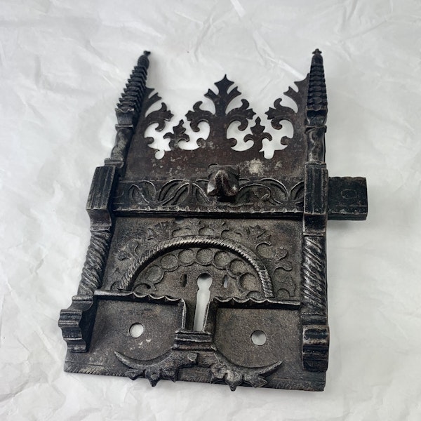 "Gothic" iron lock - image 2