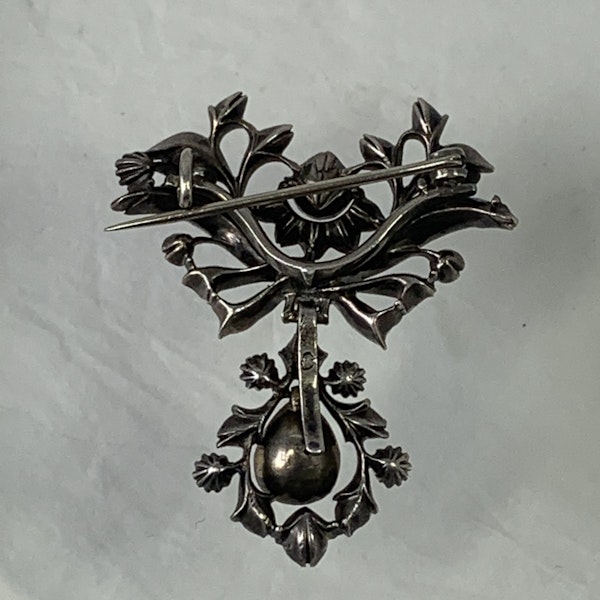 Ca 1760 silver mounted diamond brooch - image 2