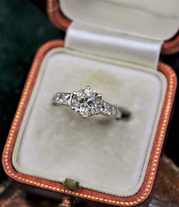 A very fine 1.60 Carat Old Cut Diamond & Platinum Solitaire Ring with French Cut Diamond Shoulders, English, Circa 1930 - image 1