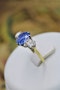 A fine 3,42 Carat Sapphire & Diamond Three Stone Engagement Ring mounted in 18 Carat Yellow Gold & Platinum, Circa 1960 - image 4