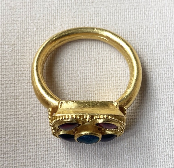 Gold gem set ring - image 2