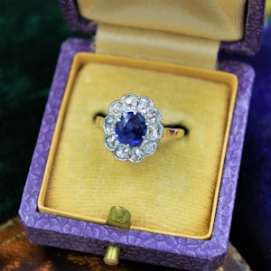 A very fine Sapphire and Diamond Cluster Engagement Ring set in 18ct Yellow Gold & Platinum, Circa 1935