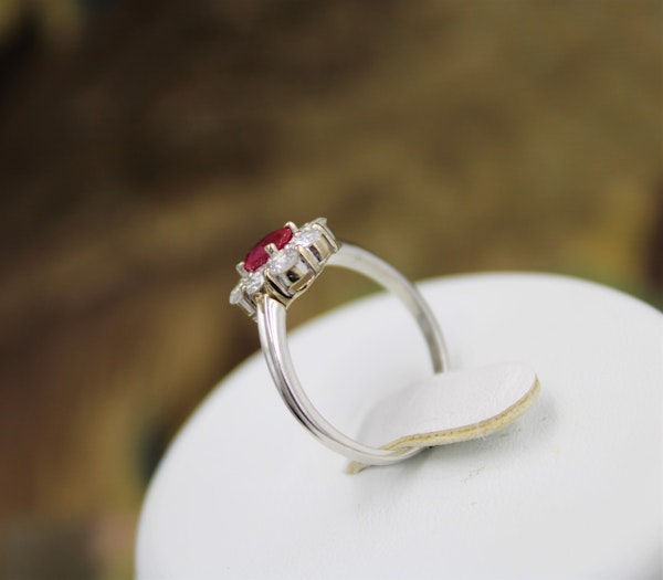 A very fine Vintage Ruby & Diamond Cluster Engagement Ring, Circa 1990 - image 3
