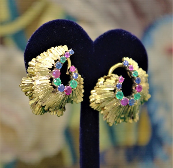 A very fine pair of Sapphire, Ruby & Emerald Earrings set in 18ct Yellow Gold, English, Circa 1980 - image 2