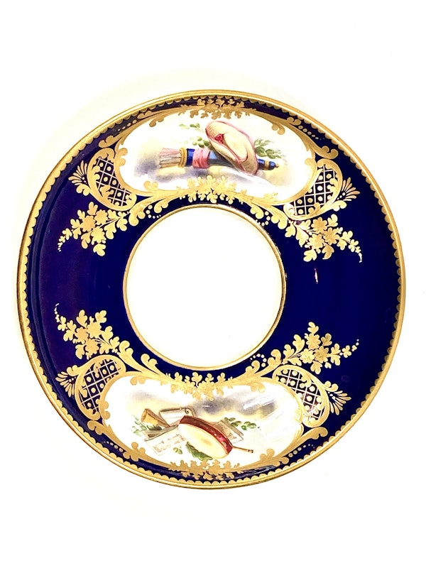 Pair of Sèvres style cups and saucers - image 6