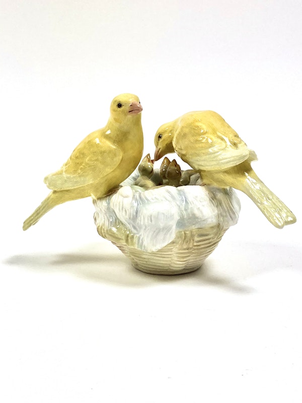 Meissen group of canaries - image 2