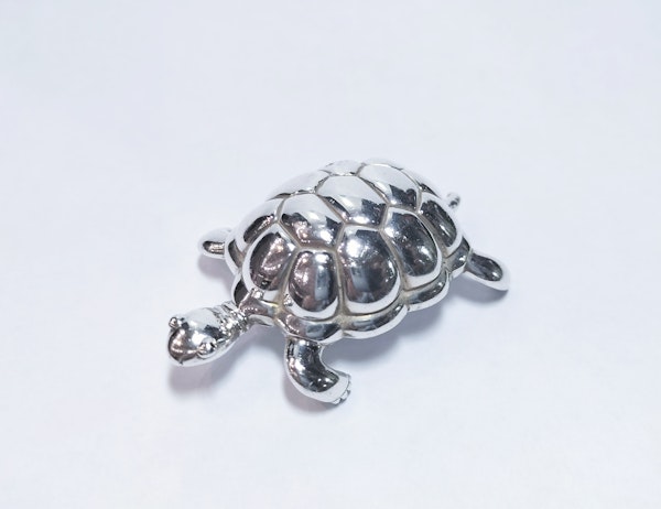 Tiffany and Co silver paperweight in the form of a tortoise - image 1