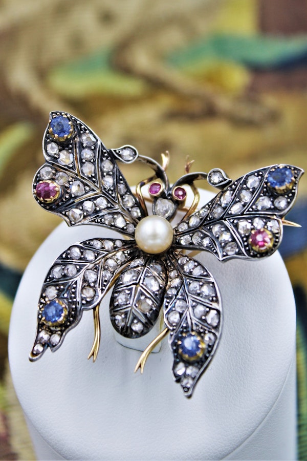 An exceptional Pearl, Ruby, Sapphire & Diamond Butterfly Brooch in Silver Tipped 18 Carat Yellow Gold, French, Circa 1880 - image 2