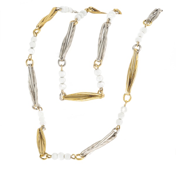 A Two Colour Pearl Gold Platinum Necklace - image 1