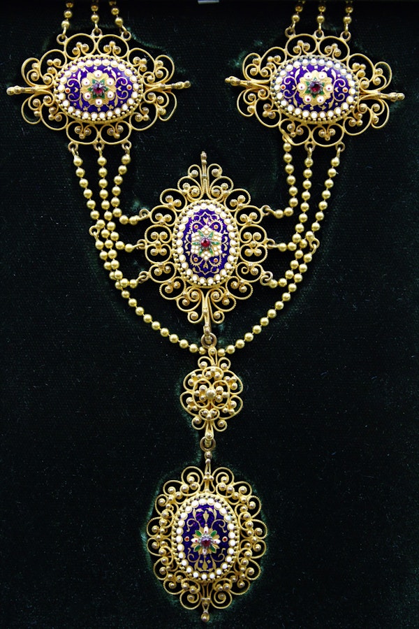An exquisite Gilt metal Necklace with finely worked Bressan Enamel panels surrounded by Gilded filigree work in the Cannetille style with a detachable Pendant, French, Circa 1870 - image 1