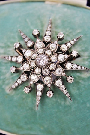 Antique & Vintage Brooches