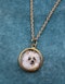 A very fine "Essex Crystal" Pendant depicting a Dog set in 15ct Yellow Gold, English, Circa 1890 - image 1