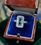 A very fine oblong Emerald & Diamond Ring set in Platinum, English, Circa 1930 - image 5