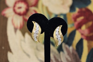 Downstairs in Grays: A very fine pair of Vintage Diamond & 18 Carat Yellow Gold (marked) Earrings, English, Circa 1980.