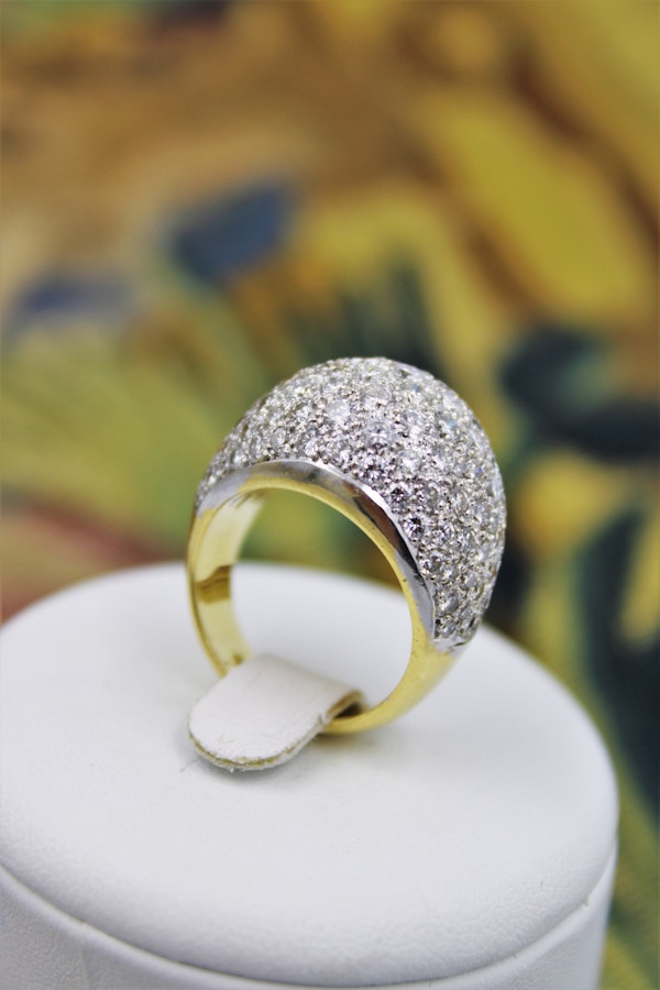 A very stylish Diamond Demi-Bombe Ring mounted in 18 Carat Yellow & White Gold, French, Circa 1980 - image 3