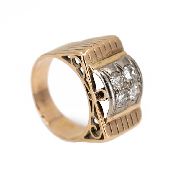 Diamond cluster ring in architectural style - image 2
