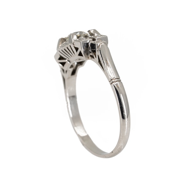 Art Deco one plus 6 diamond cluster ring - image 3