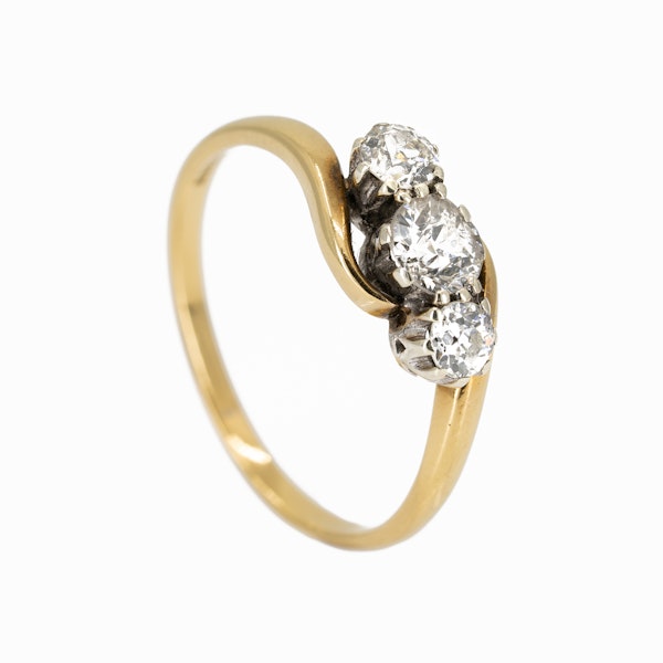 3 stone crossover diamond ring - image 2