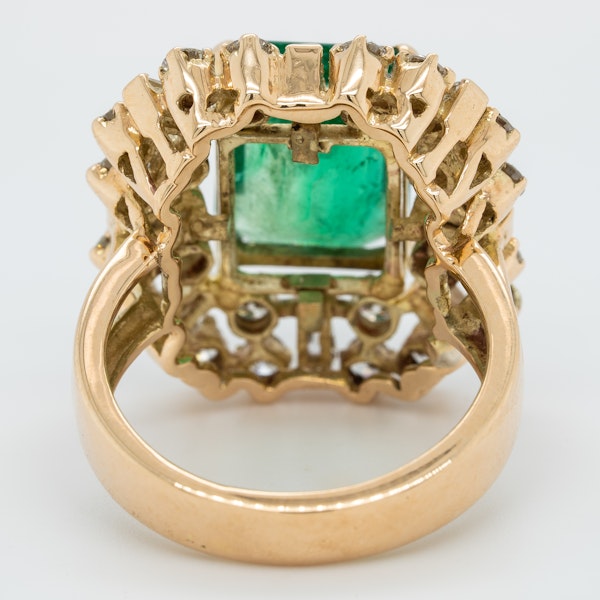 Large emerald and diamond cluster  ring - image 3