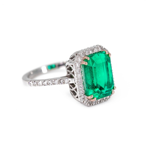 A Magnificent Emerald Dress Ring Offered by The Gilded Lily - image 2