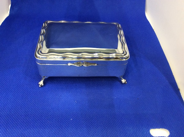 A silver antique jewellery & ring box - image 2