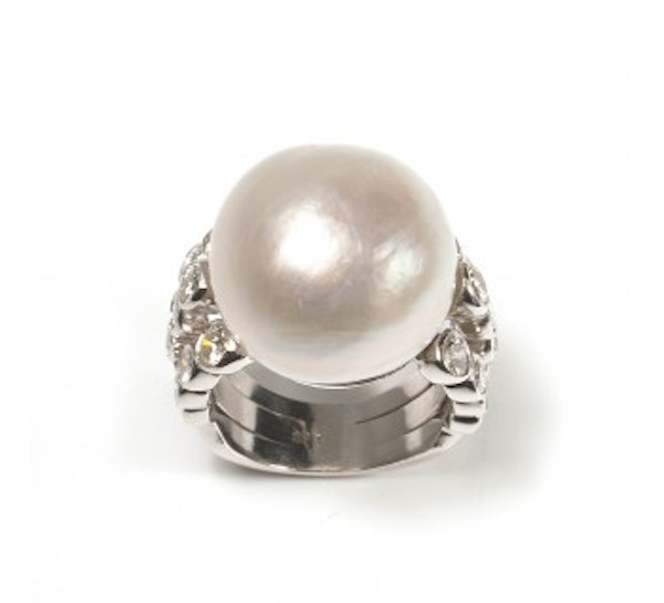 Baroque Mabé Pearl, Diamond And White Gold Ring, Circa 1990 - image 2