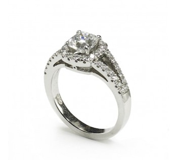 1.01ct D SI1 Cushion Diamond Platinum Ring - image 3