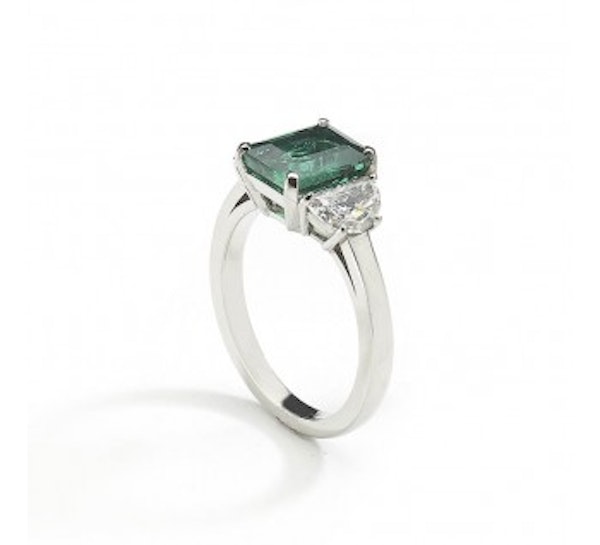 Emerald Diamond And Platinum Ring 2.00ct - image 3