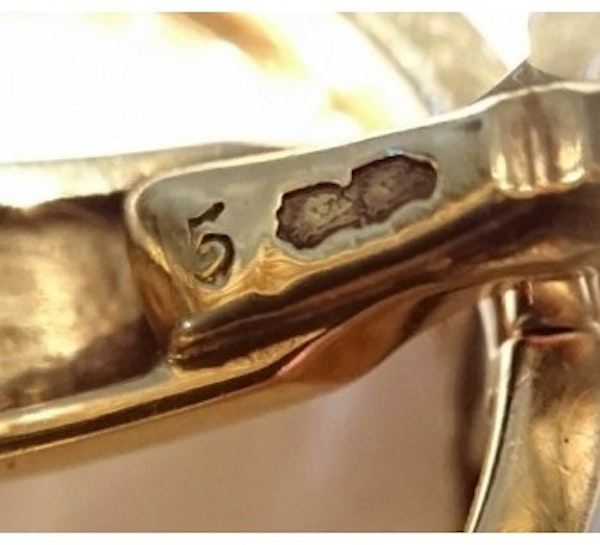 Van Cleef & Arpels Gold Stirrup Cufflinks, Circa 1950 - image 3