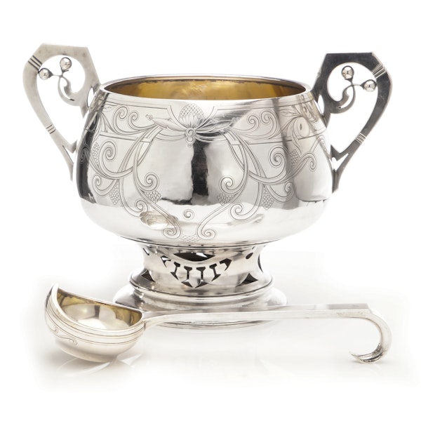 Russian silver Art Nouveau punch bowl and kovsh - image 3