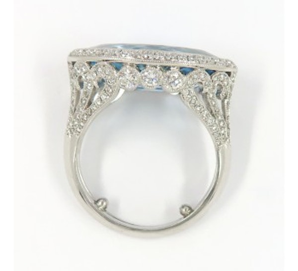 Aquamarine And Diamond Ring - image 3