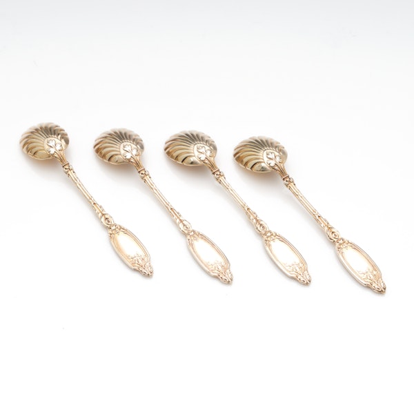French silver gild and ruby glass set of 4 salts with spoons, 19c. - image 6