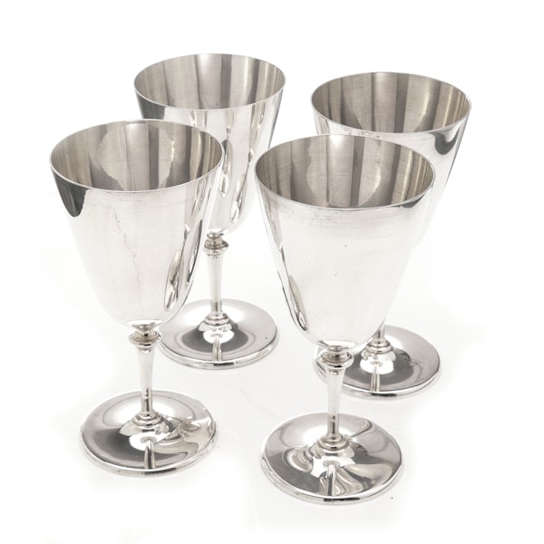 American sterling silver set of 4 wine goblets by Tiffany,c.1900 - image 3