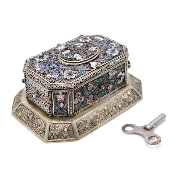 Continental silver and enamel signing bird box, c.1900 - image 5
