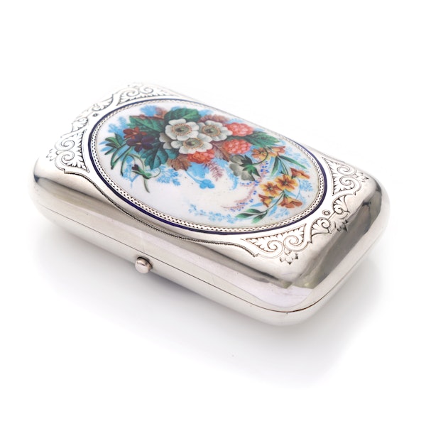 Russian silver and enamel cigaret case, Moscow 1879 - image 3